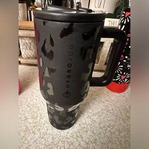 40oz Leopard Traveler